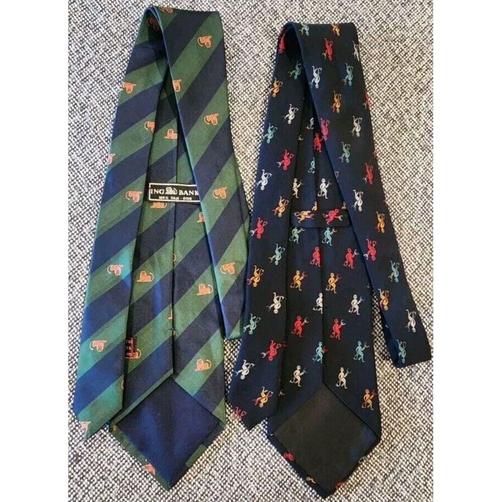 Austin Reed 100%‎ Silk ING Bank Tie Blue Pitch Fork Lion Stripes Funny